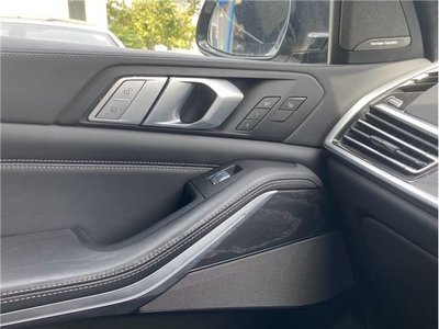 2020 BMW X7 缩略图 22