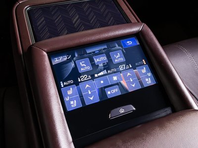 2018 Lexus LS photo 7