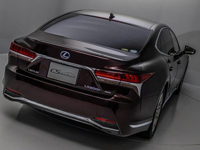 2018 Lexus LS — миниатюра 32