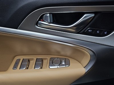 2026 Genesis THE NEW G70 thumbnail 11