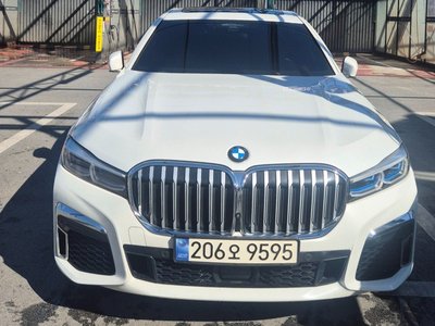 BMW 7 SERIES