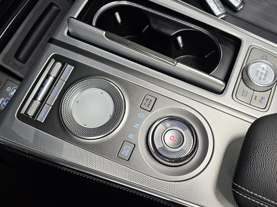 2022 Genesis GV80 photo 9