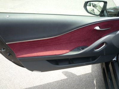 2018 Lexus LC — миниатюра 32