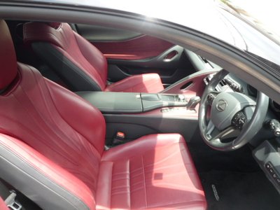 2018 Lexus LC — миниатюра 25