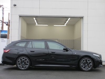 BMW 5 SERIES TOURING - 4