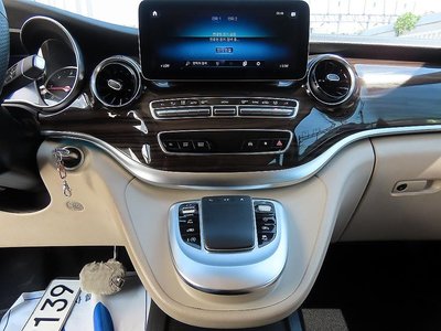 صورة مصغرة 12 لـ 2021 Mercedes-BENZ V-CLASS
