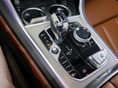 BMW 8 SERIES - 9