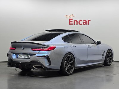 BMW 8 SERIES - 4