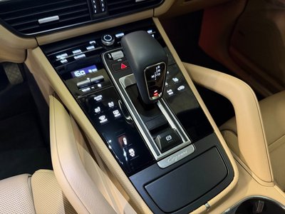 PORSCHE CAYENNE - 10