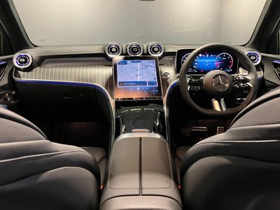 صورة 9 لـ 2024 Mercedes-BENZ GLC