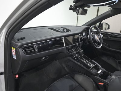 صورة مصغرة 15 لـ 2024 Porsche MACAN