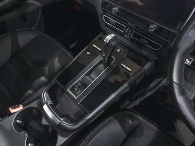 صورة مصغرة 13 لـ 2024 Porsche MACAN