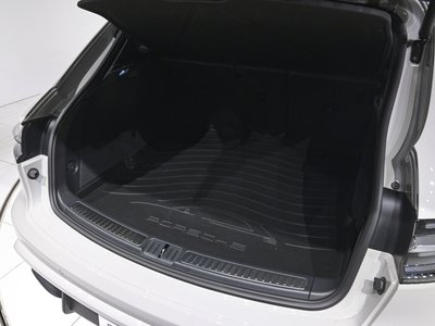 صورة مصغرة 17 لـ 2024 Porsche MACAN