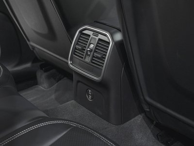 صورة مصغرة 36 لـ 2024 Porsche MACAN
