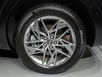 صورة 6 لـ 2023 Genesis GV70
