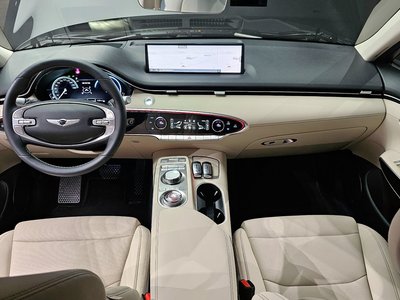صورة 5 لـ 2023 Genesis GV70