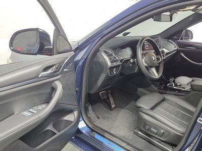 صورة 10 لـ 2025 BMW X4