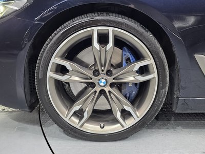صورة 6 لـ 2020 BMW 5 SERIES