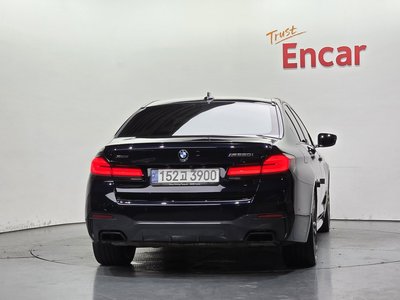 صورة 3 لـ 2020 BMW 5 SERIES