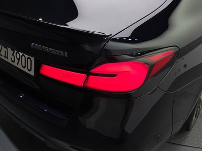صورة 10 لـ 2020 BMW 5 SERIES