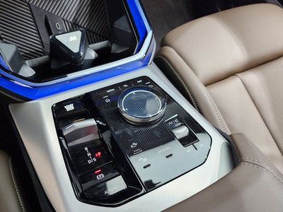 2025 BMW X3 thumbnail 12