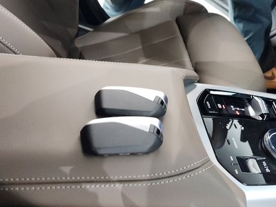 2025 BMW X3 thumbnail 25