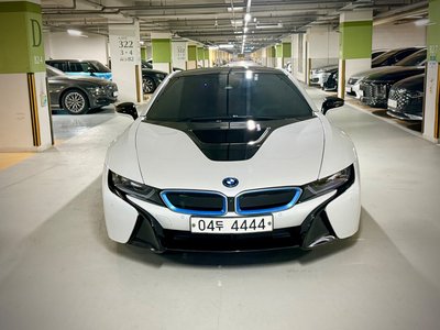 BMW I8 - 1
