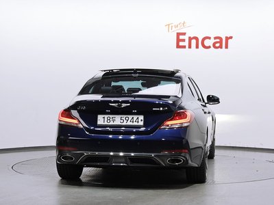 GENESIS G70 - 3