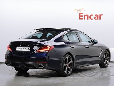 GENESIS G70 - 4