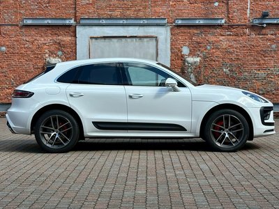 PORSCHE MACAN - 10