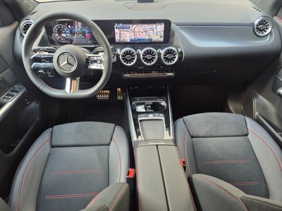 MERCEDES-BENZ GLA - 4