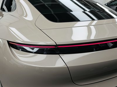 PORSCHE TAYCAN - 10