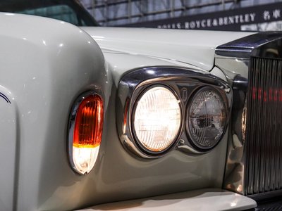 ROLLS-ROYCE CORNICHE COUPE - 6