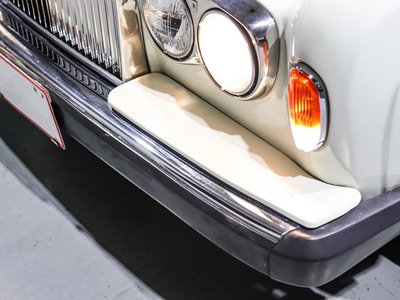 ROLLS-ROYCE CORNICHE COUPE - 7