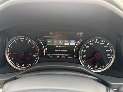 TOYOTA LAND CRUISER 300 - 6