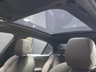 2023 BMW 5 SERIES — миниатюра 22