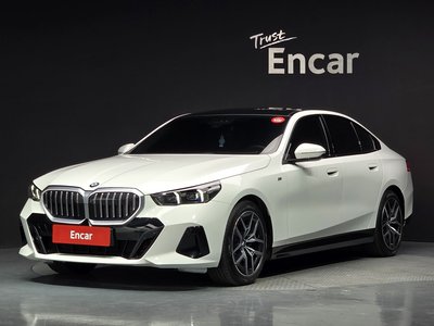 BMW 5 SERIES - 1