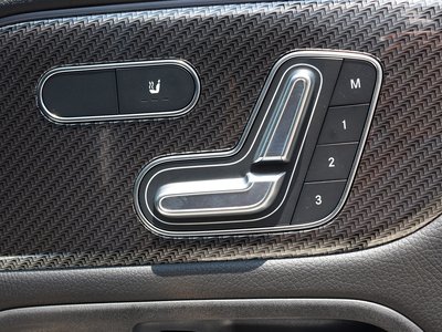 2025 Mercedes-BENZ GLB — миниатюра 51