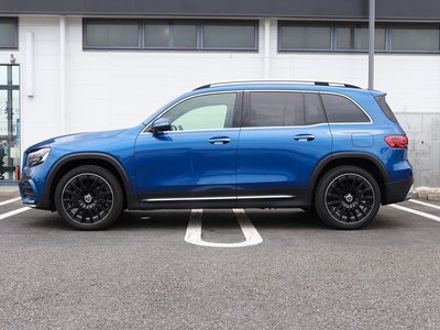 2025 Mercedes-BENZ GLB — миниатюра 11