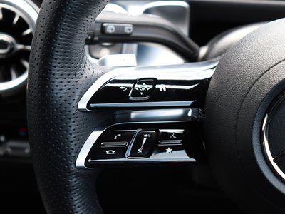 2025 Mercedes-BENZ GLB — миниатюра 28