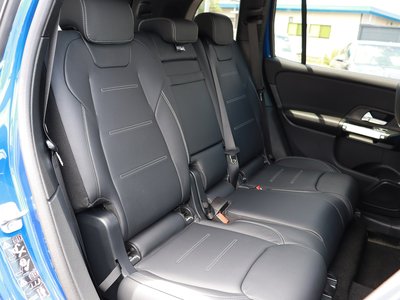2025 Mercedes-BENZ GLB — миниатюра 41