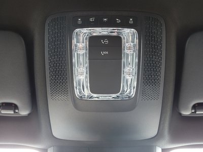 2025 Mercedes-BENZ GLB — миниатюра 35