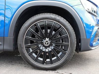 2025 Mercedes-BENZ GLB — миниатюра 12