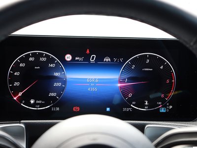 2025 Mercedes-BENZ GLB — миниатюра 29