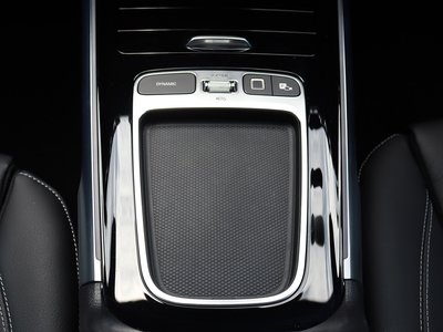 2025 Mercedes-BENZ GLB — миниатюра 34