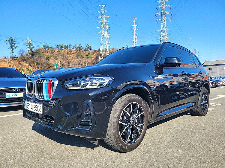 BMW X3 - View 1
