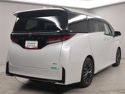TOYOTA VELLFIRE - 3