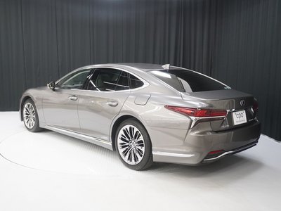 LEXUS LS - 3