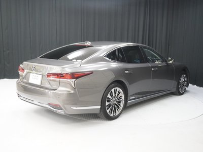 LEXUS LS - 4