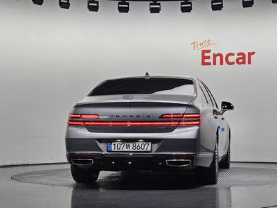2020 Genesis G90 — фото 3